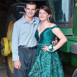 Meet your Posher, Renesa